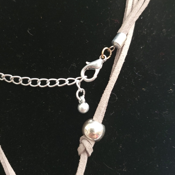 Handmade Free Spirited Boho Silver Tone Metal Seashell Pendant Necklace - Picture 5 of 7